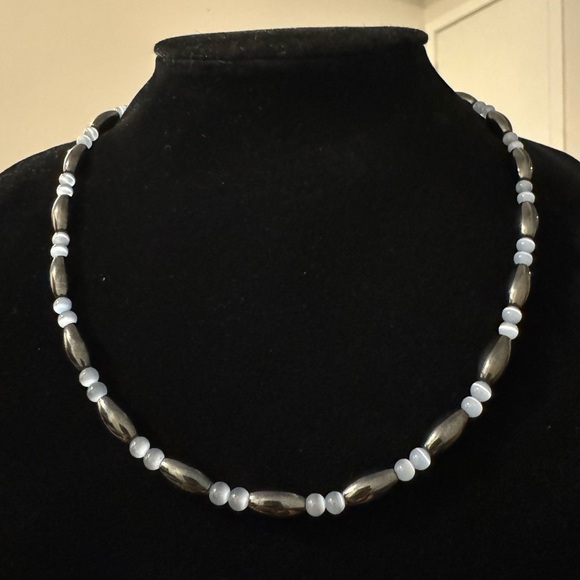 ✨2 for $30✨ Hematite Cat’s Eye Gemstone Magnetic Necklace/Bracelet - Picture 5 of 13